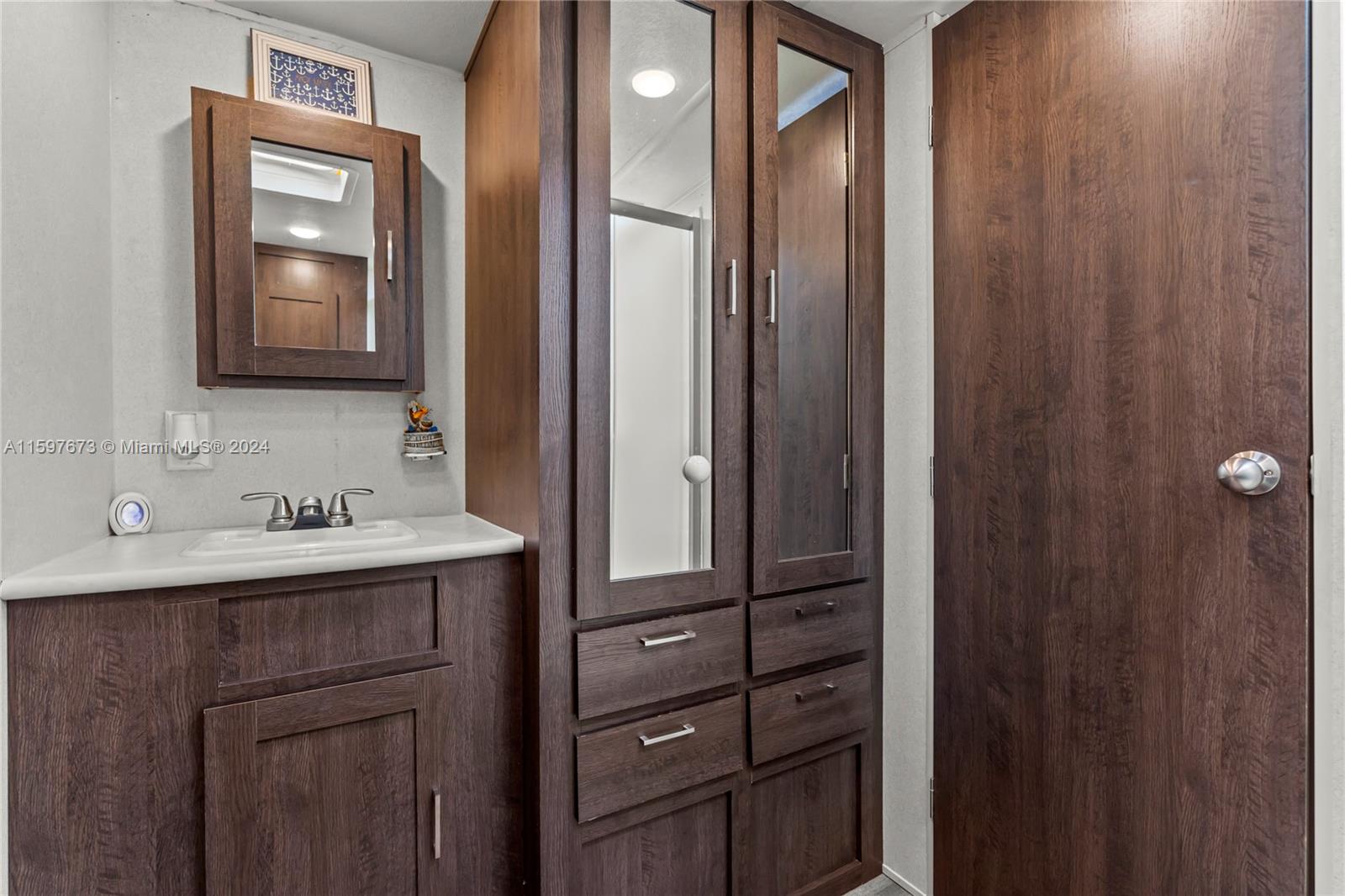 CALUSA CAMPGROUND - Residential