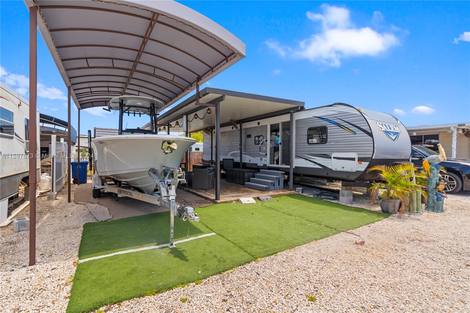 CALUSA CAMPGROUND - Residential