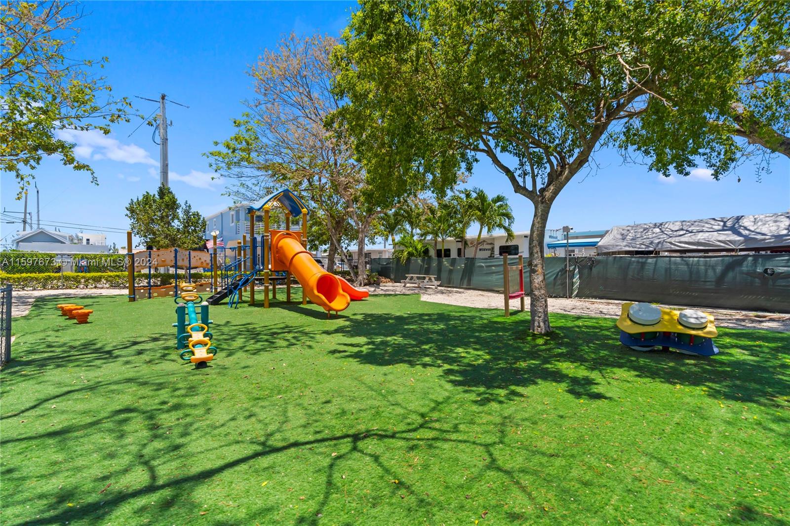 CALUSA CAMPGROUND - Residential