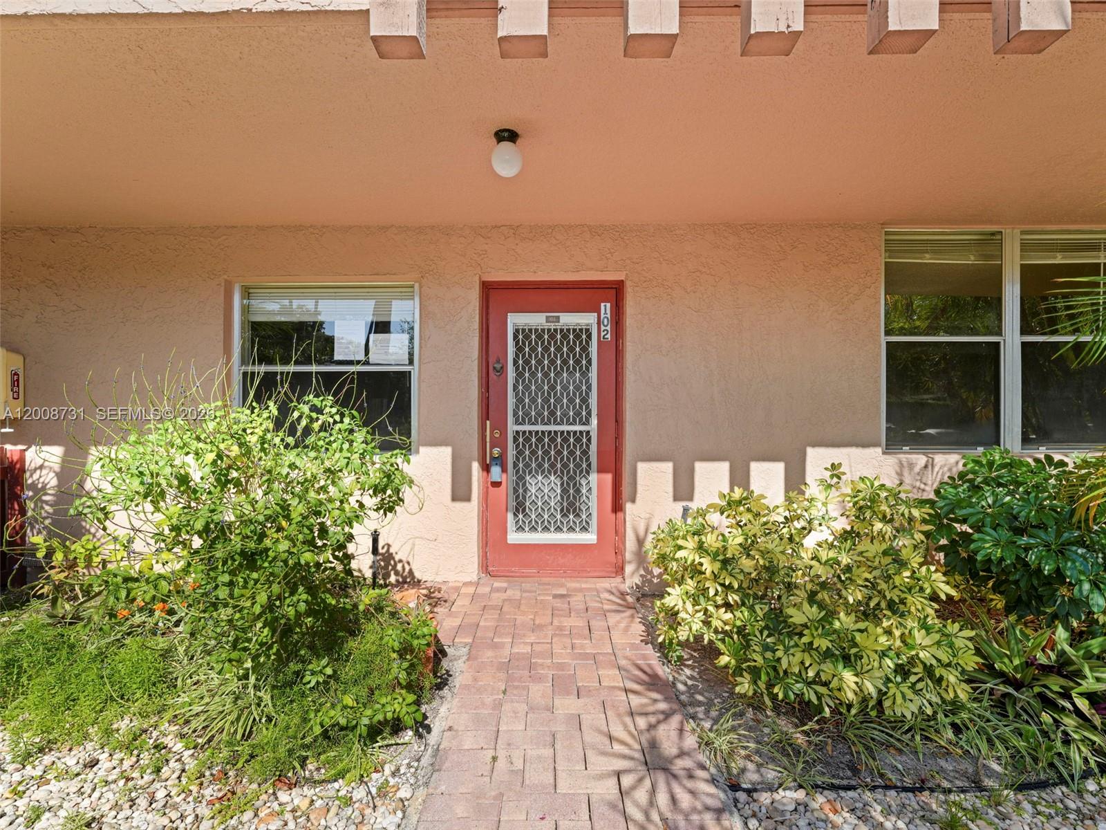 PALM LAKES CONDO - Residential