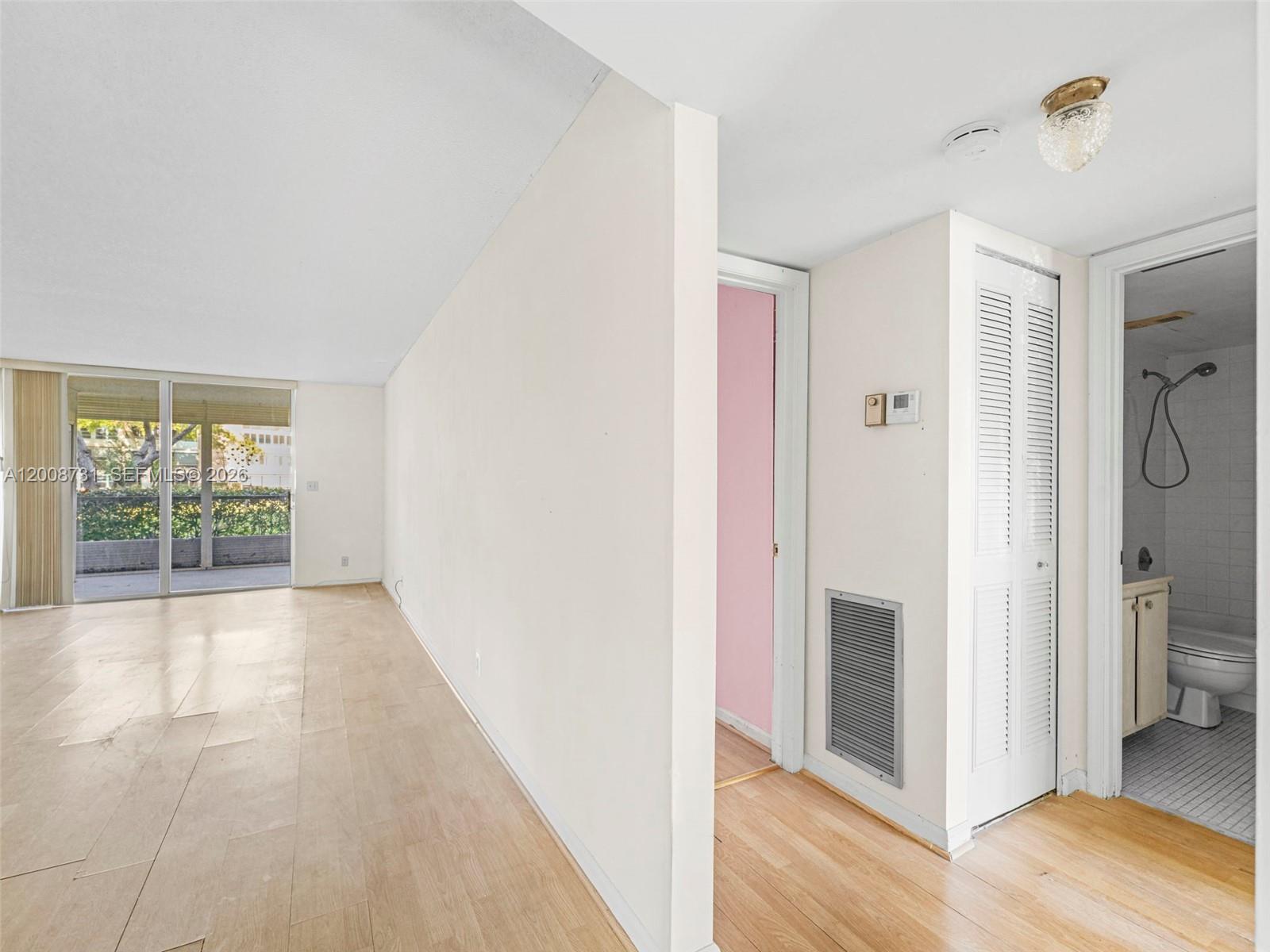 PALM LAKES CONDO - Residential