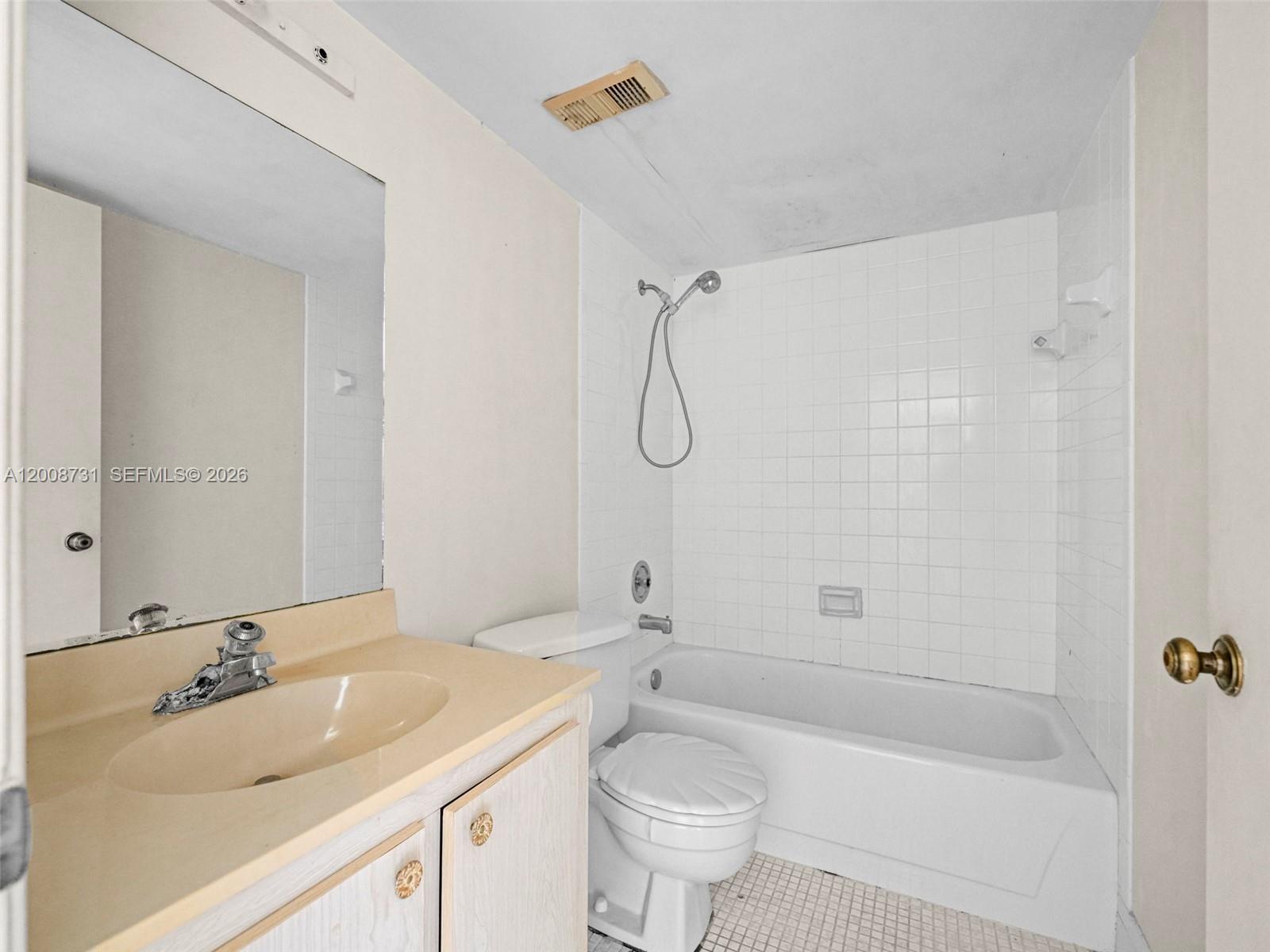 PALM LAKES CONDO - Residential