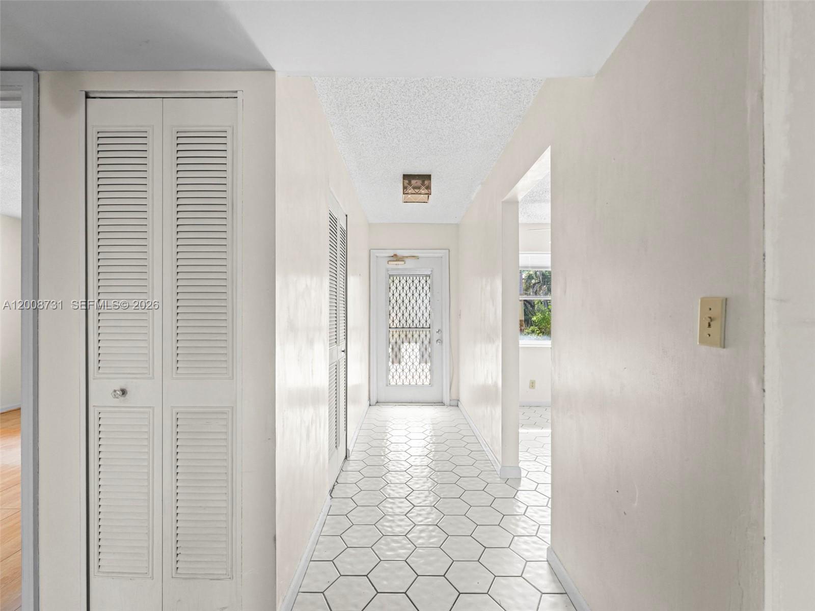 PALM LAKES CONDO - Residential