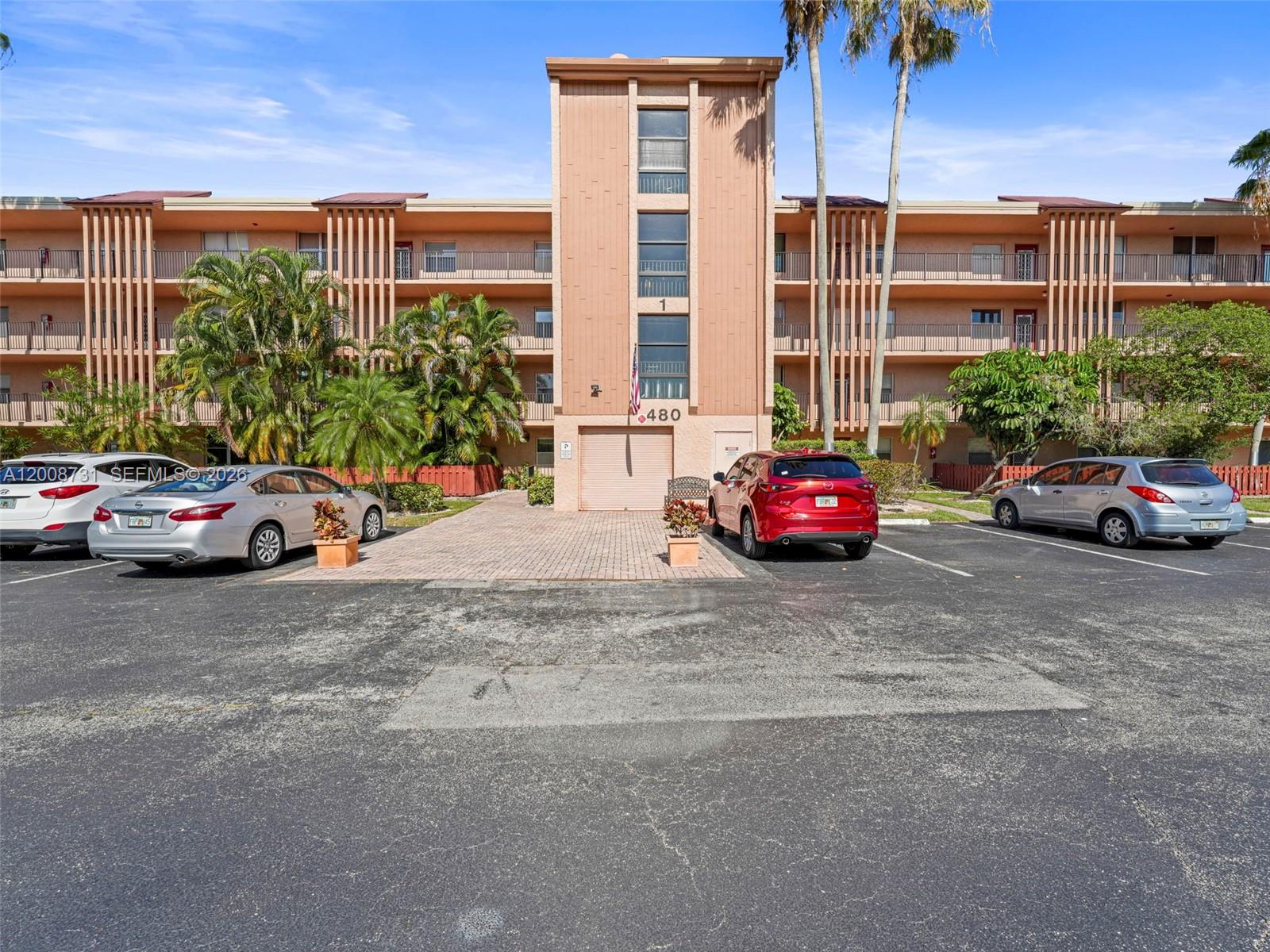 PALM LAKES CONDO - Residential