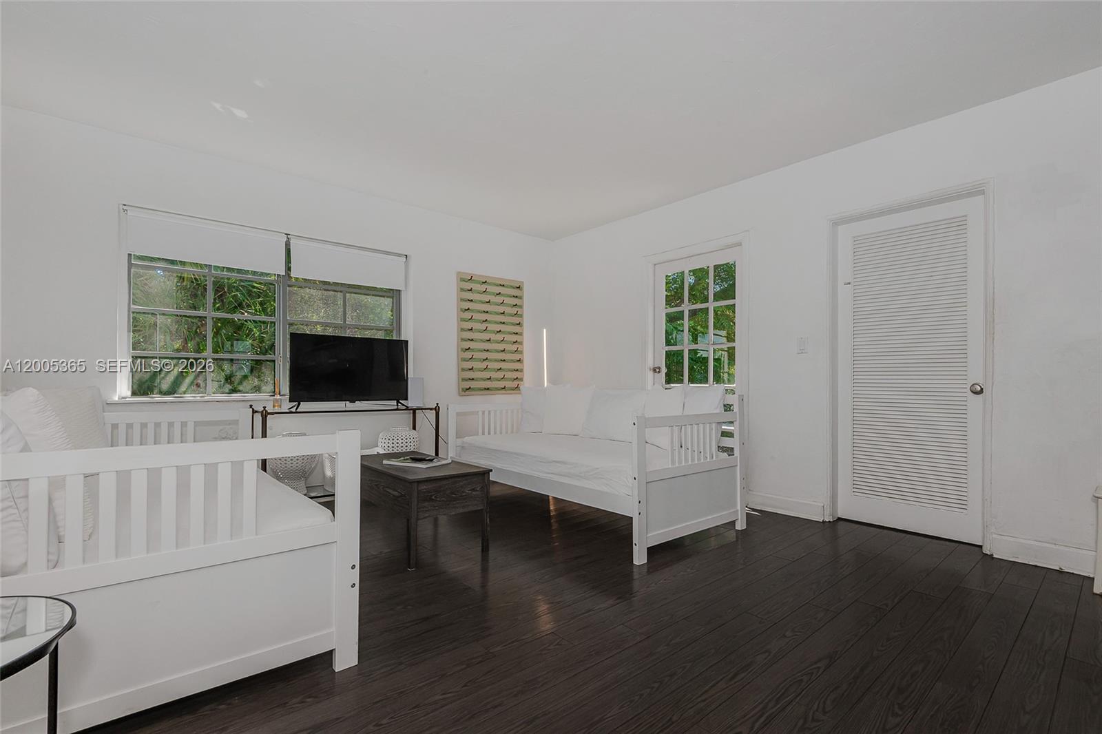 LENOX MANOR - Residential Lease