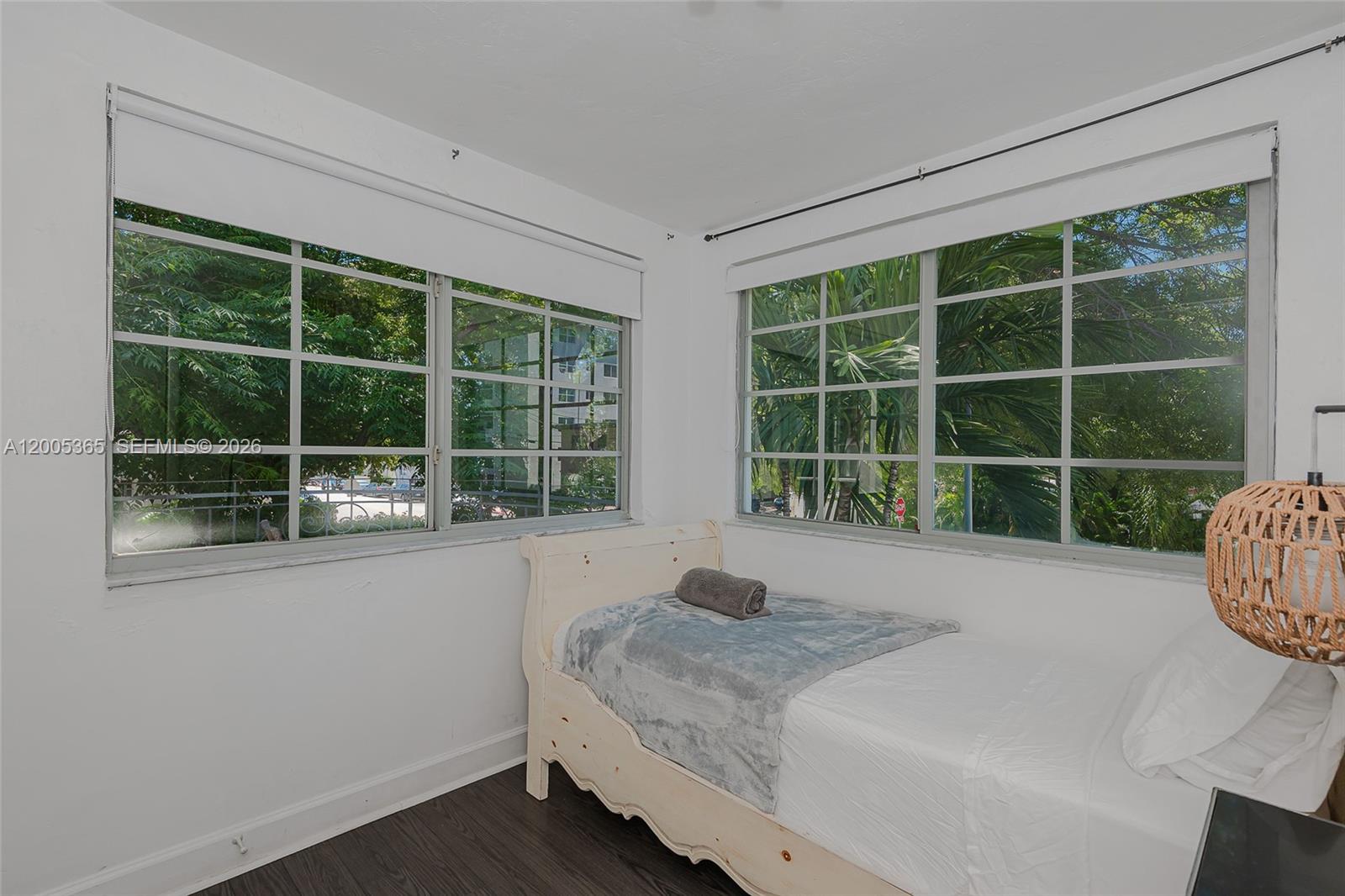 LENOX MANOR - Residential Lease