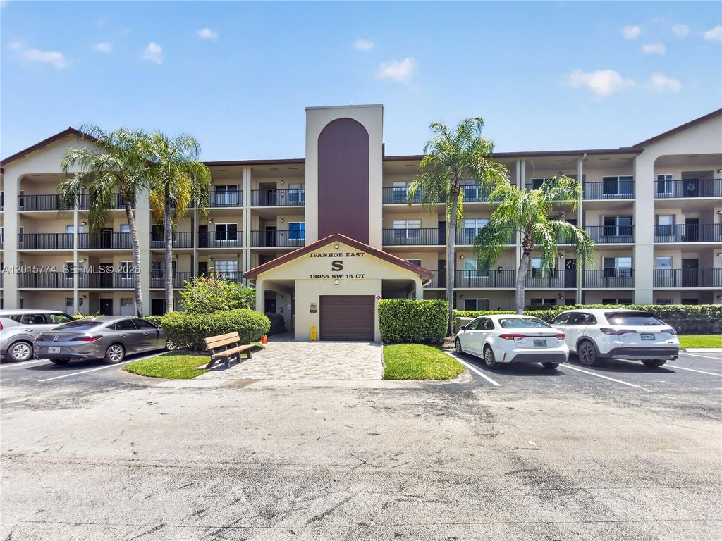 Photo of 13055 SW 15th Ct #307S, Pembroke Pines, FL 33027 (MLS # A12015774)