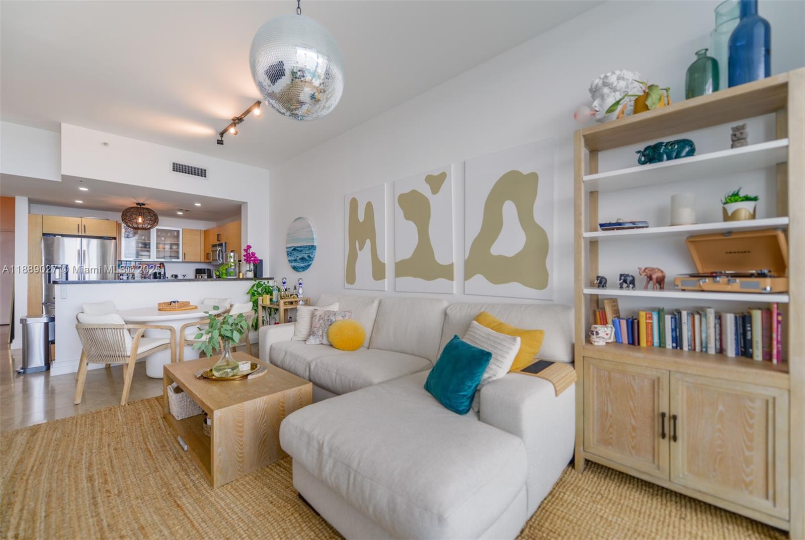 725 NE 22nd st 8D