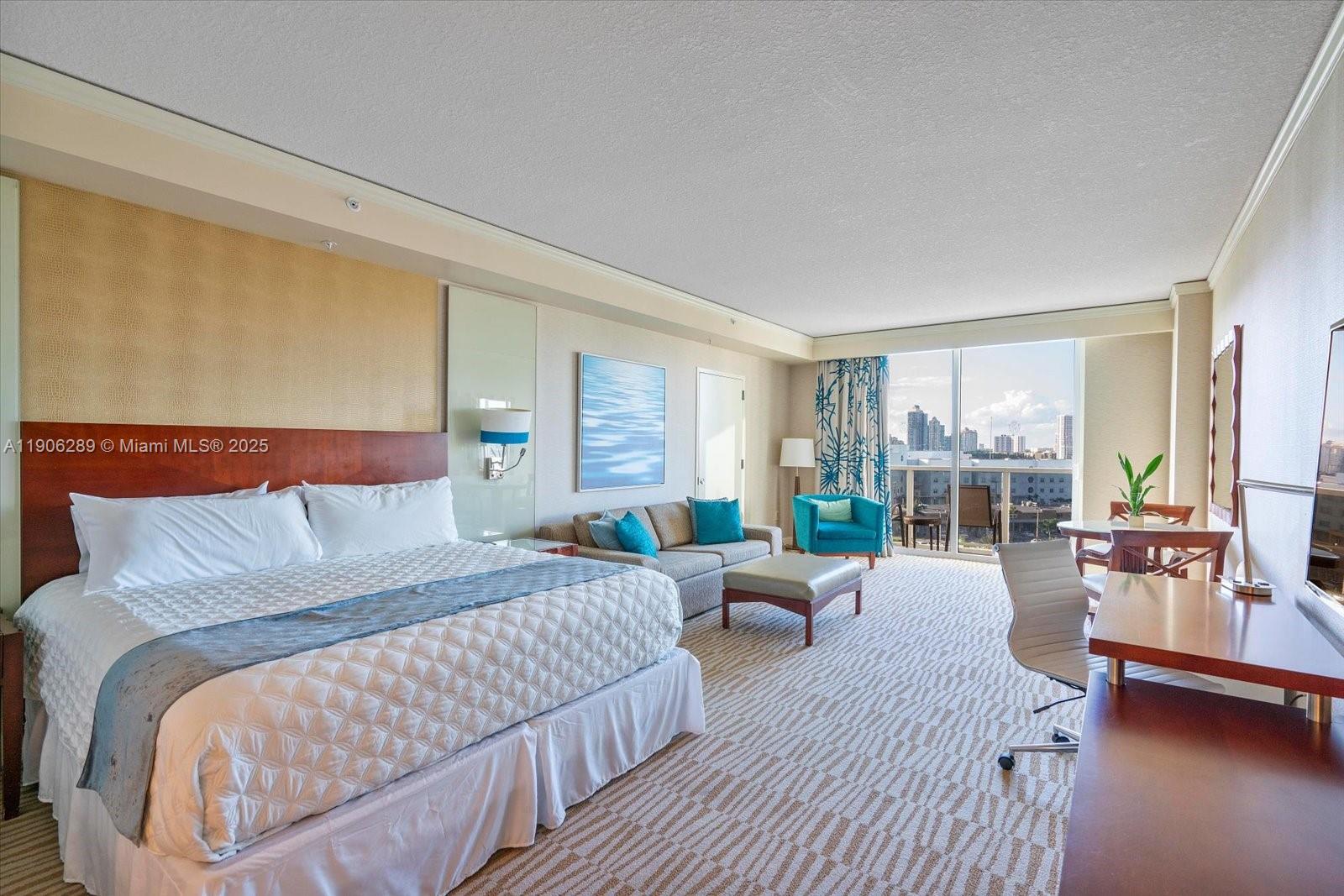 TRUMP INTERNATIONAL SONES - Residential