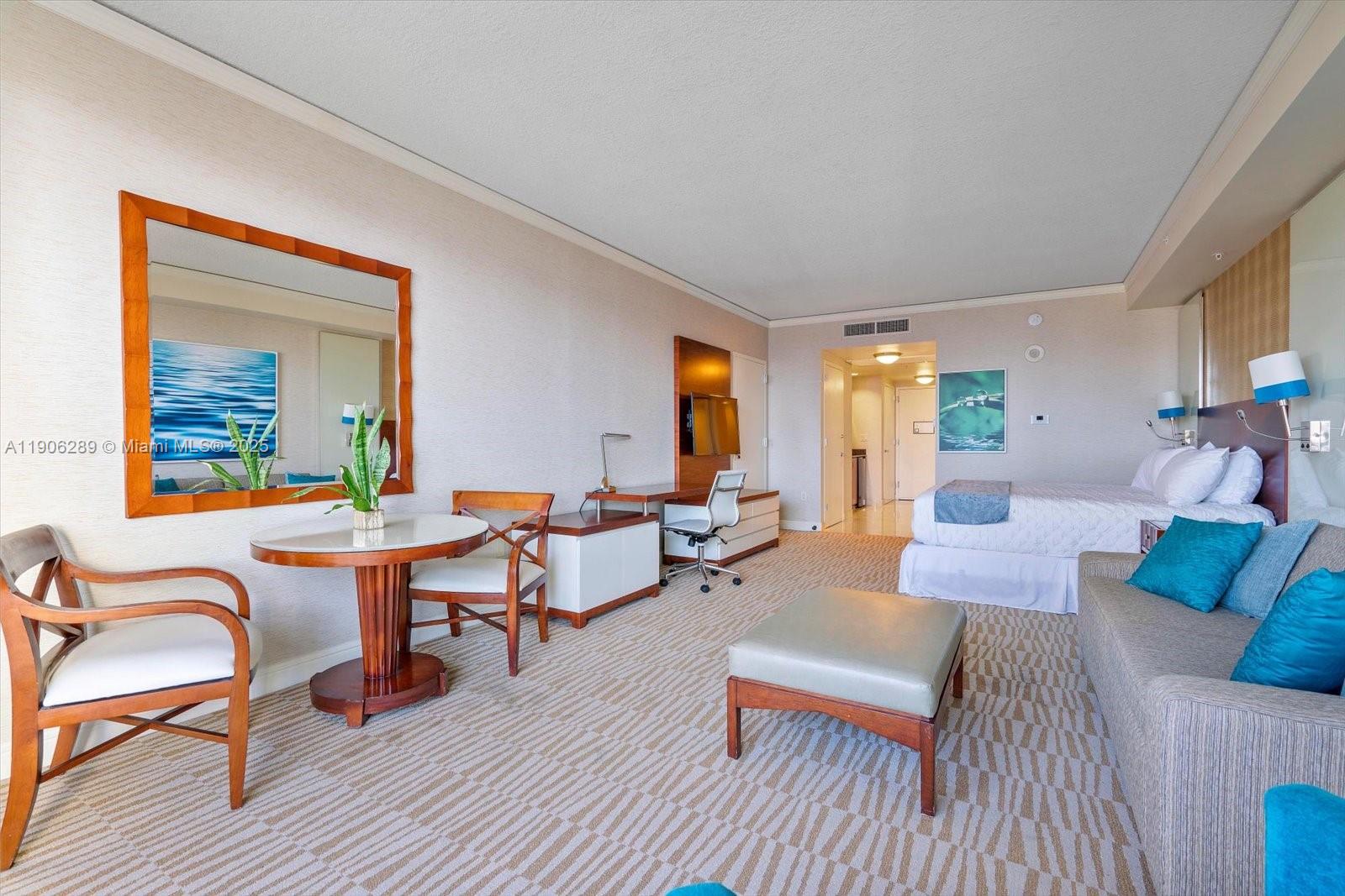 TRUMP INTERNATIONAL SONES - Residential