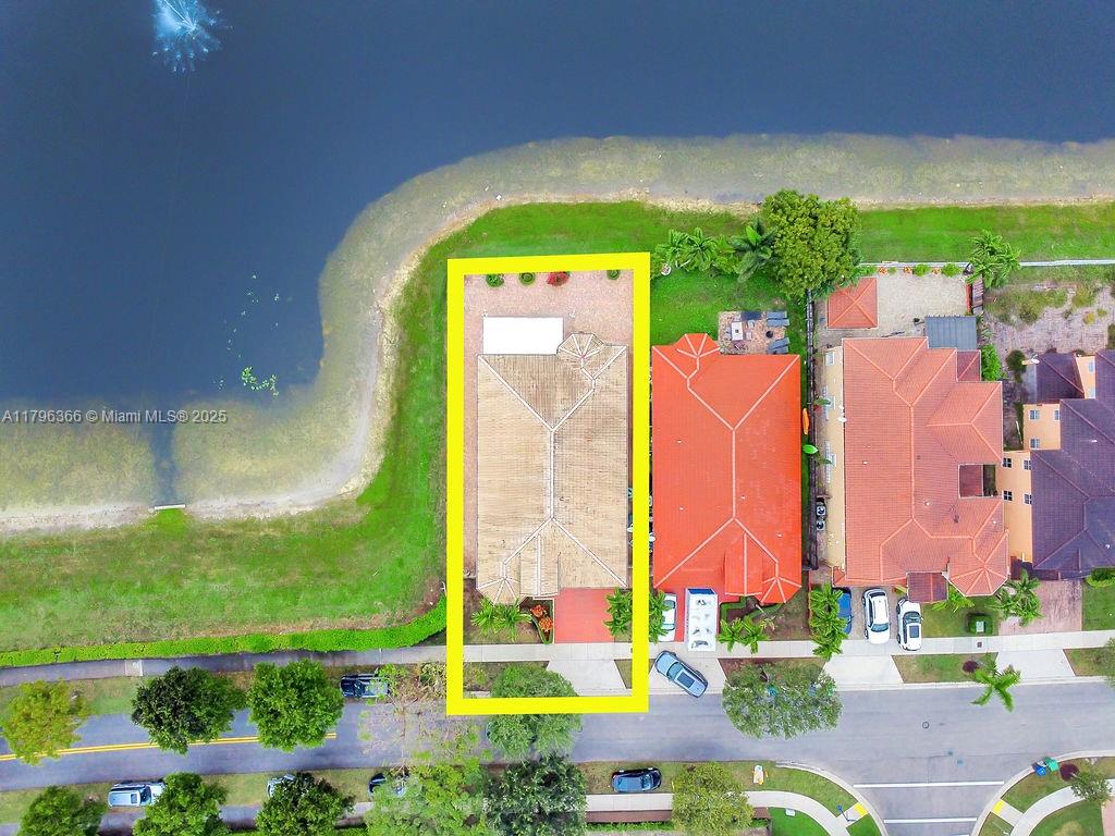 10960 NW 84th St