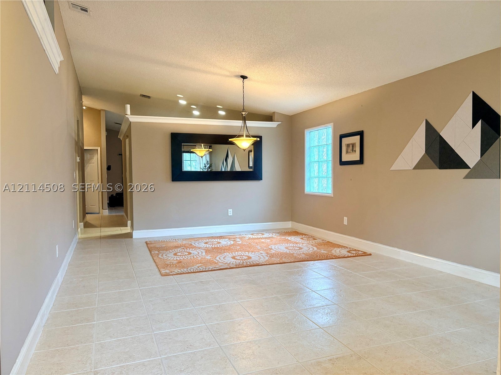 221 SW 203rd Ave