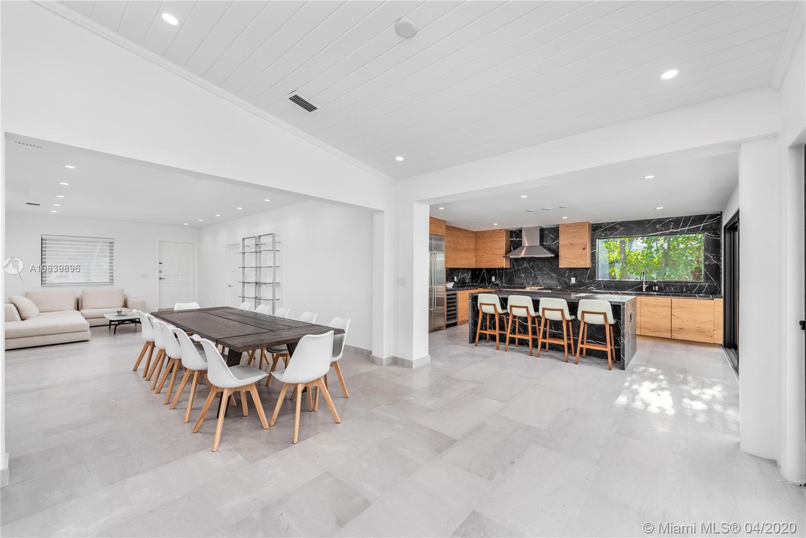 BELLE ISLE VILLAS 2ND SEC - Residential Lease