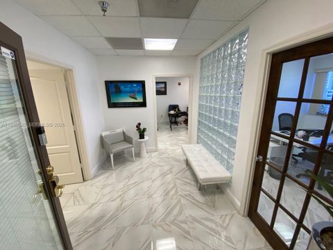 1111 Kane Concourse 509 Bay Harbor Islands FL 33154