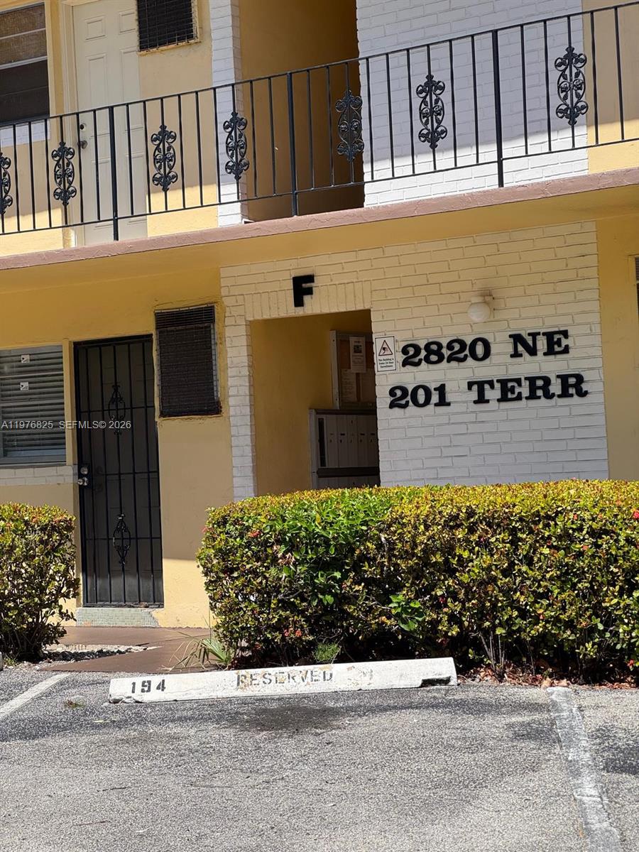 BISC LAKE GARDENS NO 2 BL - Residential Lease