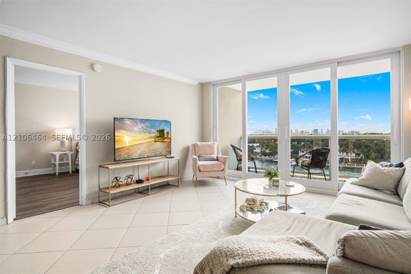 6770 INDIAN CREEK DR APT 8E, MIAMI BEACH, FL 33141 - Image 2c1b1341bf0fecc5eb4993feda913b19/4070512231