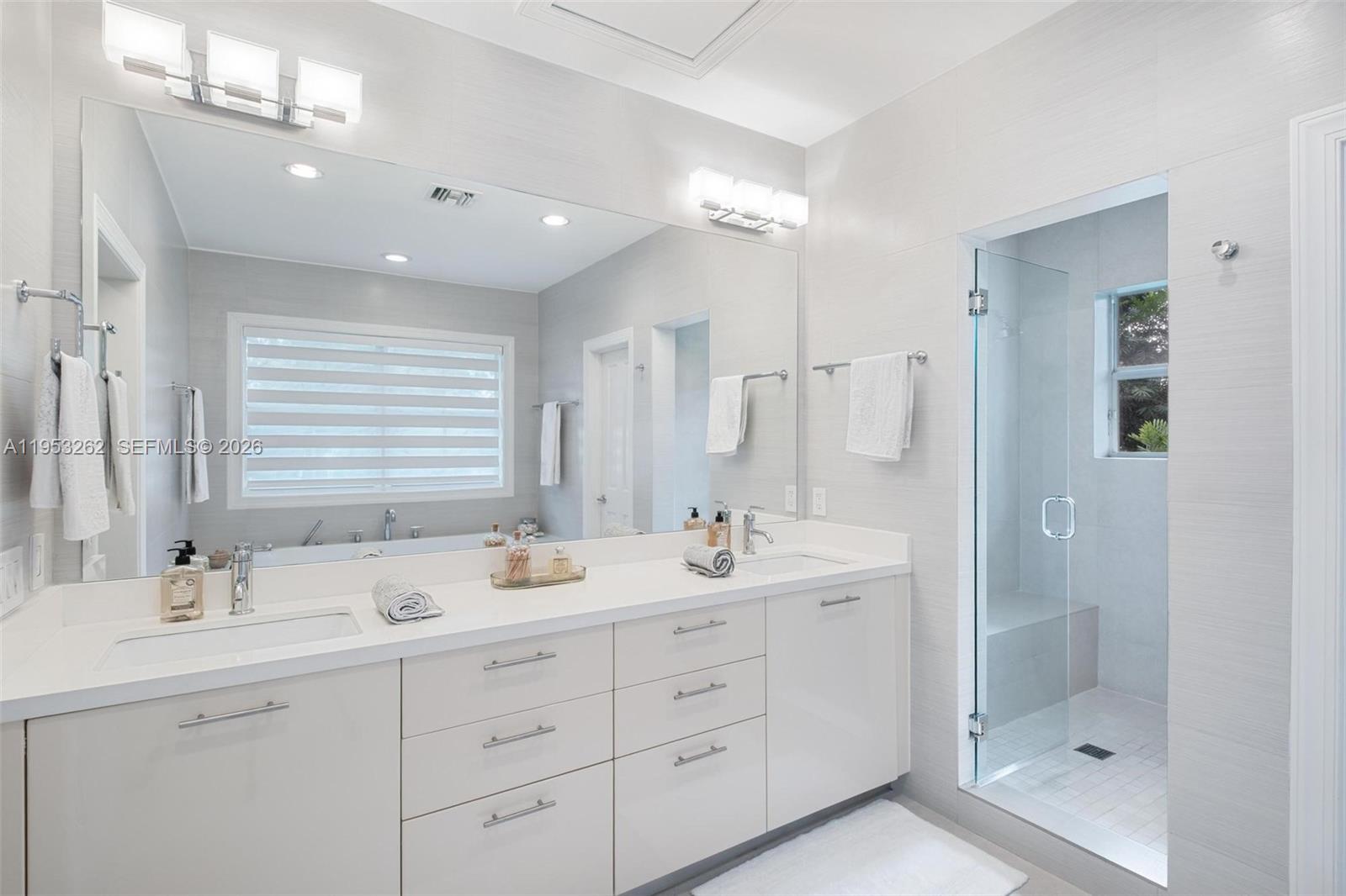 BISCAYNE KEY ESTATES - Residential