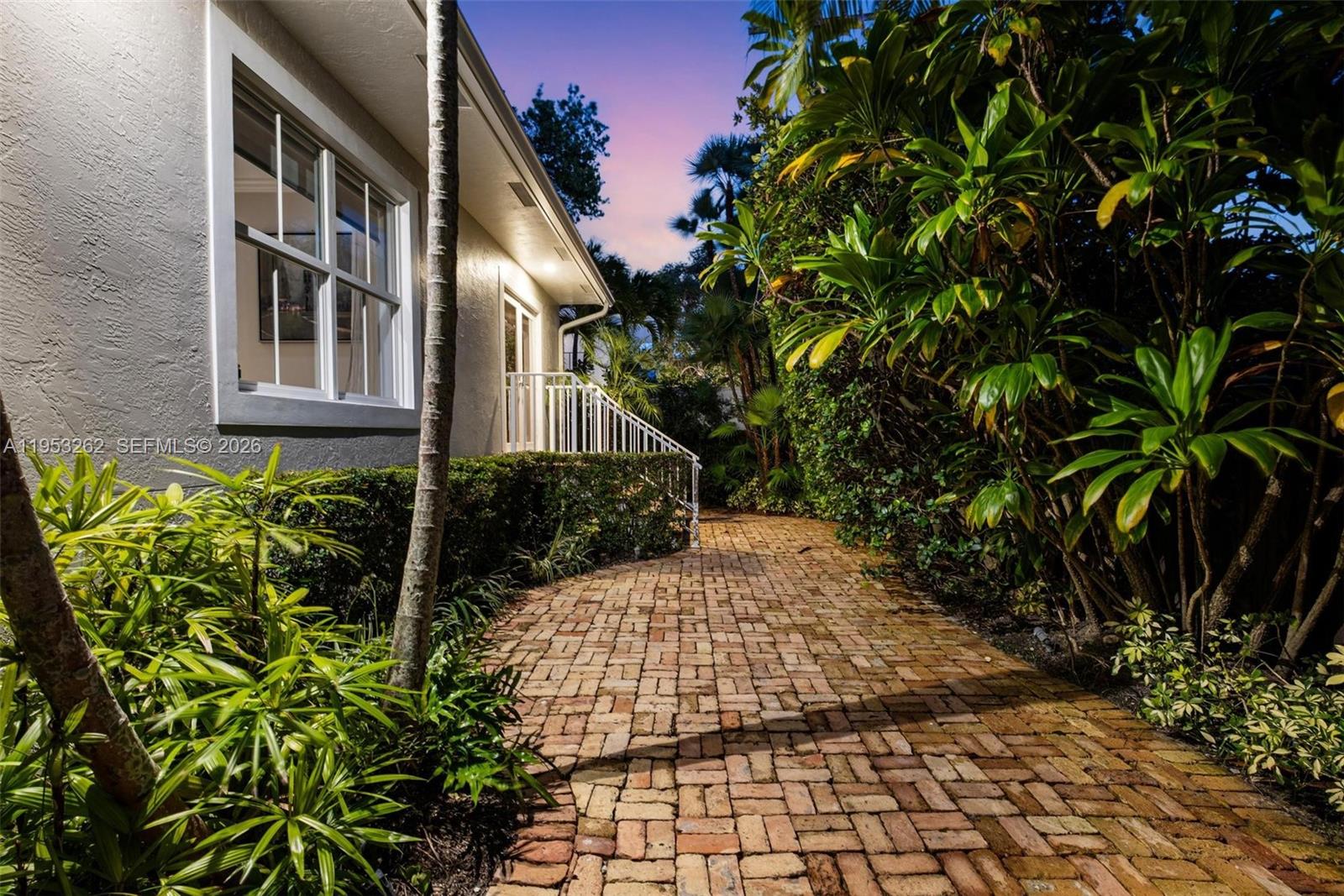 BISCAYNE KEY ESTATES - Residential