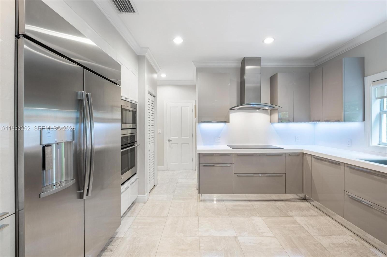 BISCAYNE KEY ESTATES - Residential