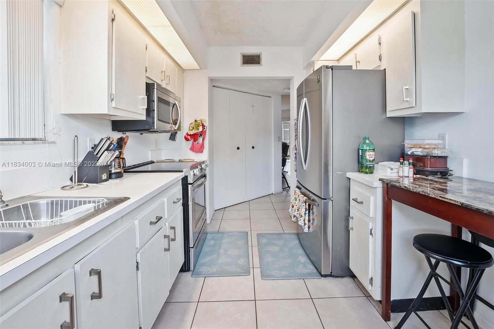 KEYS GATE CONDO NO ONE - Residential