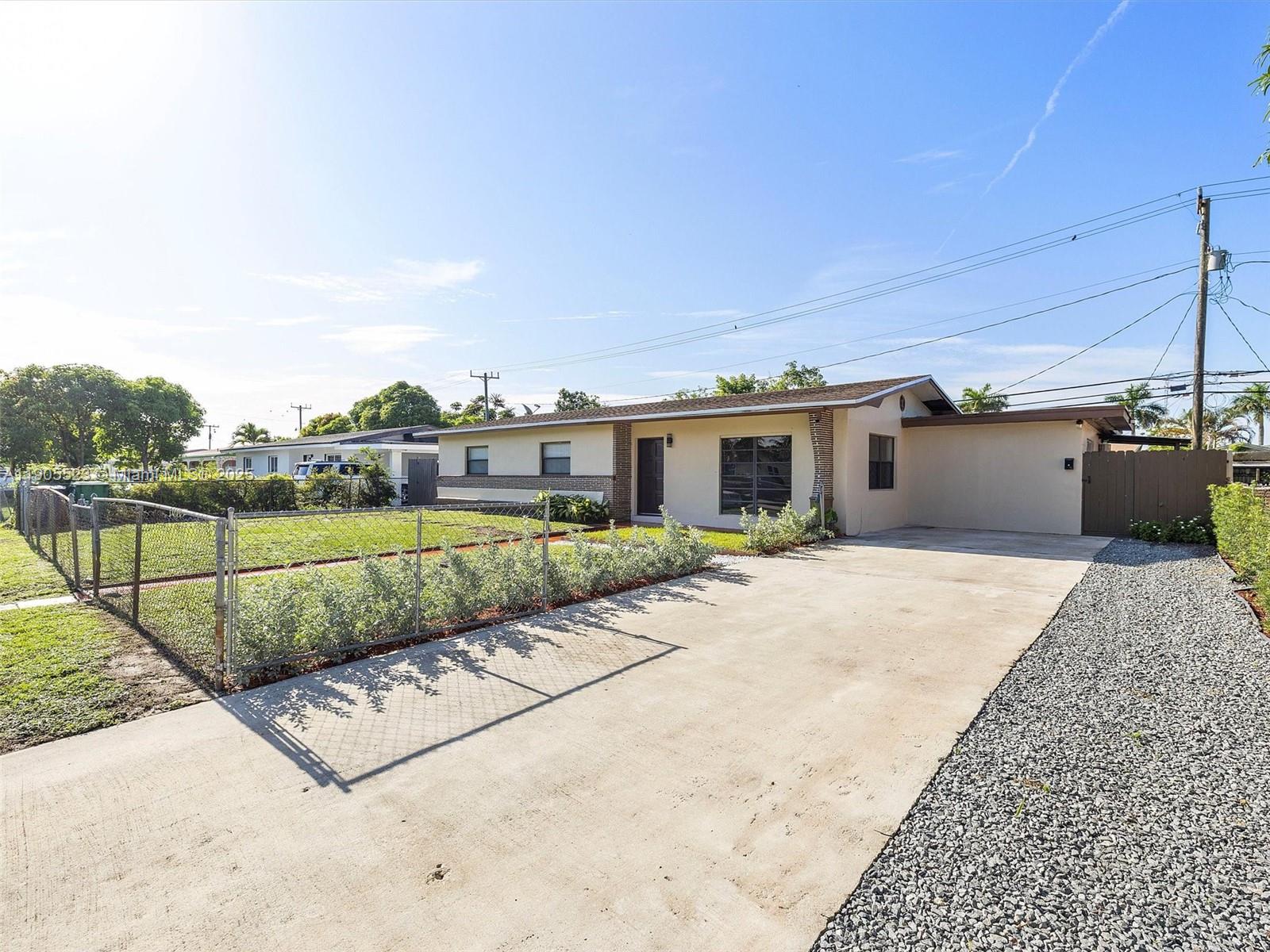 CAROL CITY - Residential Lease