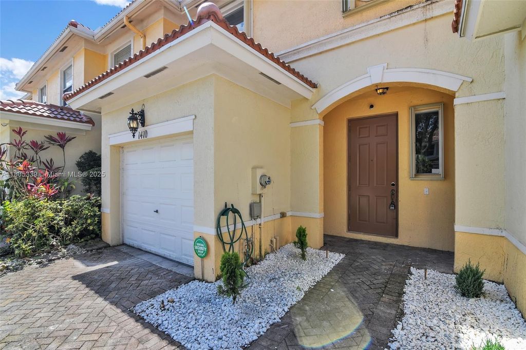 Photo of 1410 Seminole Palms Dr, Green Acres, FL 33463 (MLS # A11805339)