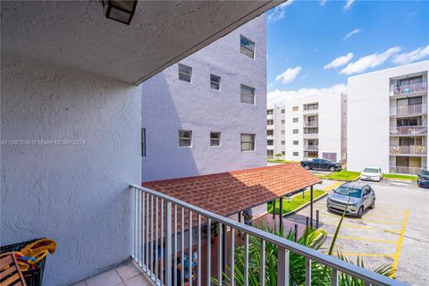 Condominium in Miami FL 8185 7th St St 15.jpg