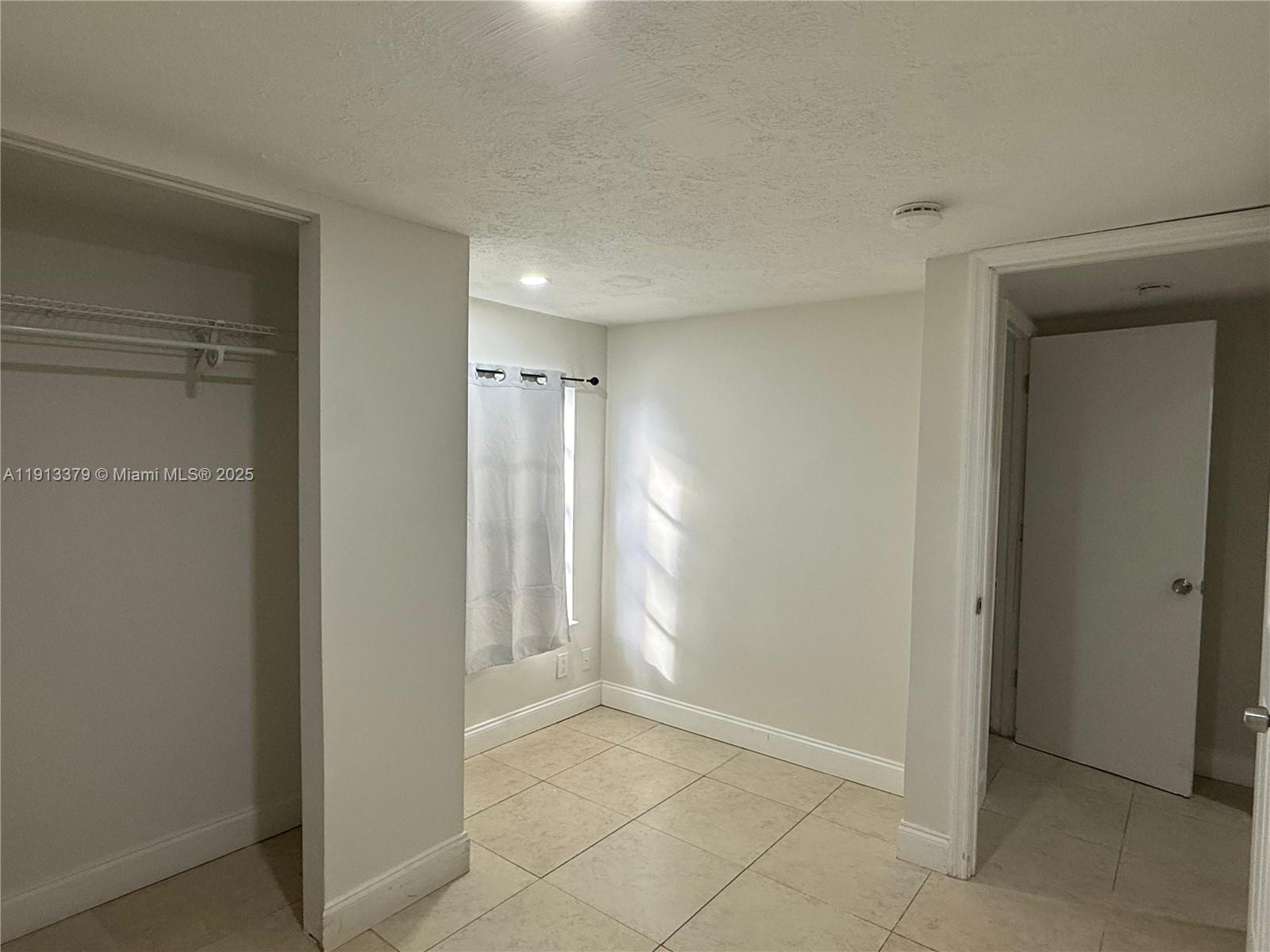 DELRAY MANOR ADD - Residential Lease