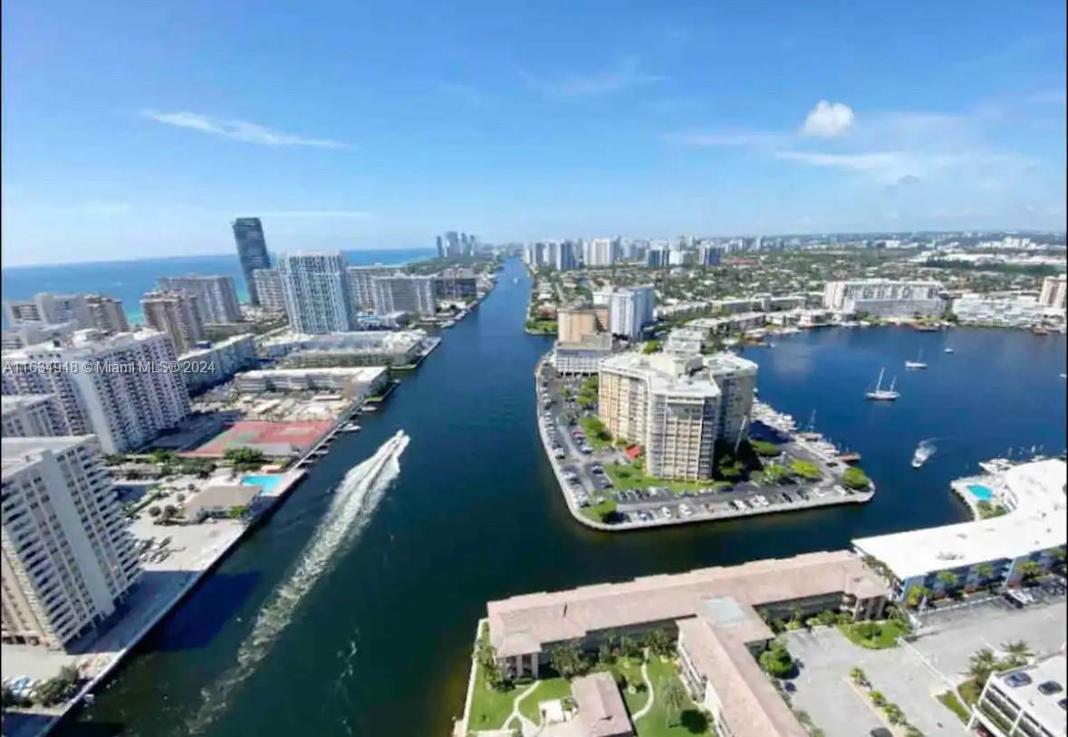 2602 E Hallandale Beach Blvd R1803