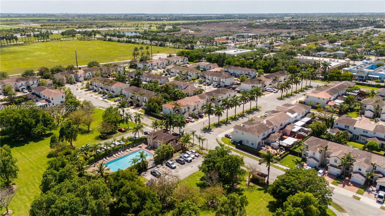 VILLAS DEL CAMPO SUB - Residential