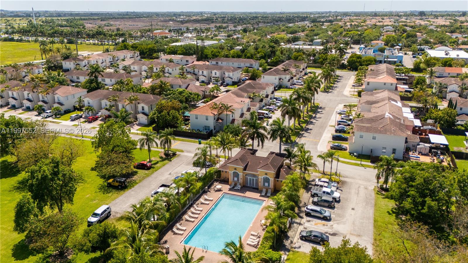 VILLAS DEL CAMPO SUB - Residential