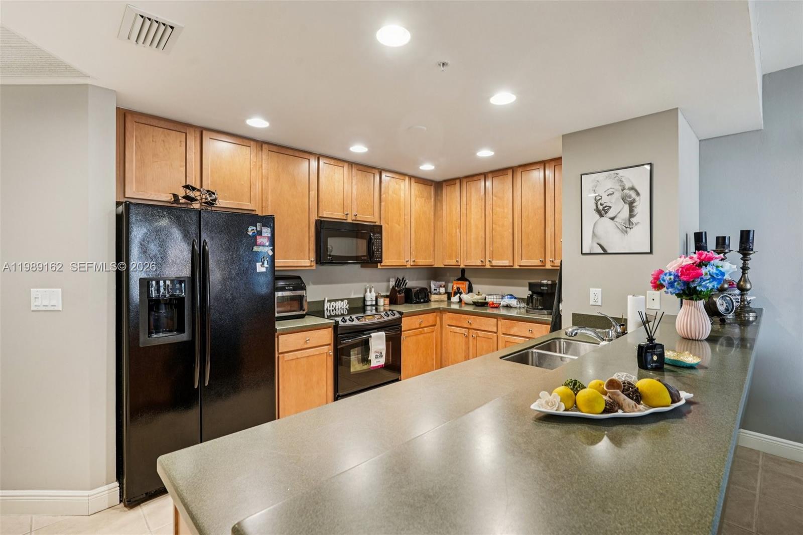 MARINA SOUTH II - Residential Lease