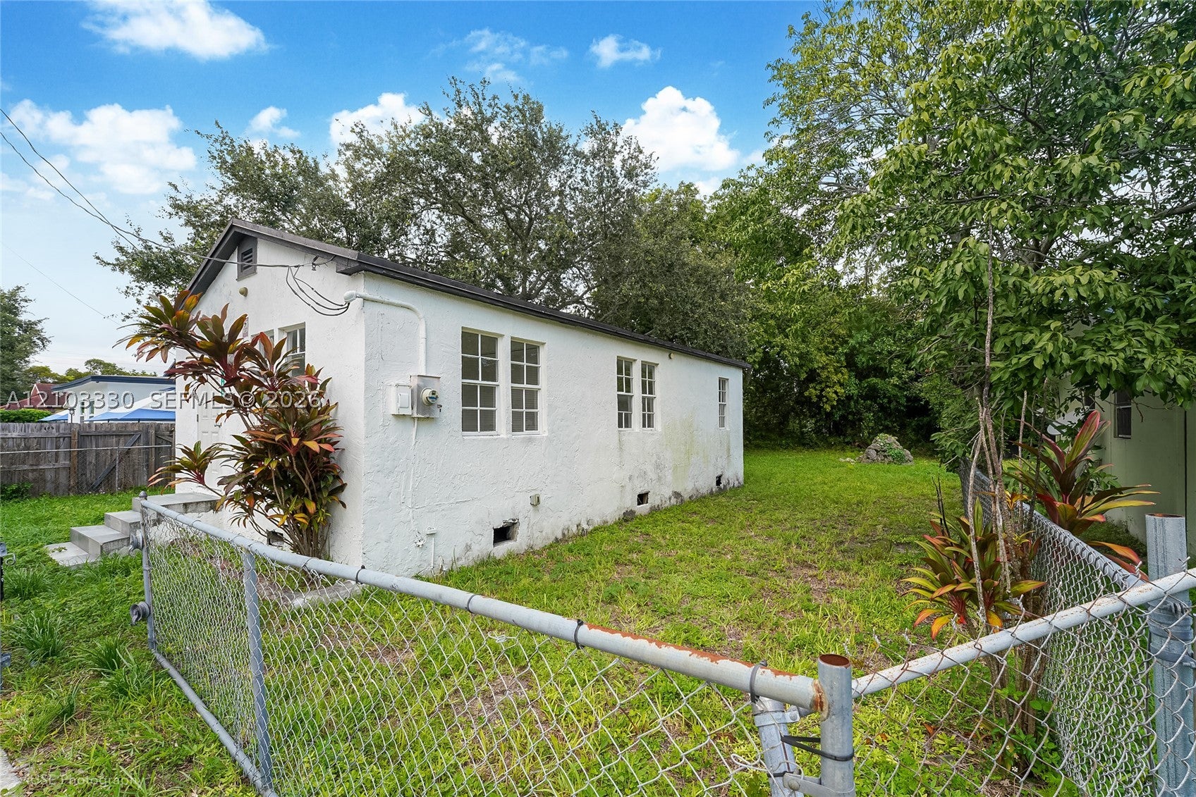 1053 NW 55th St
