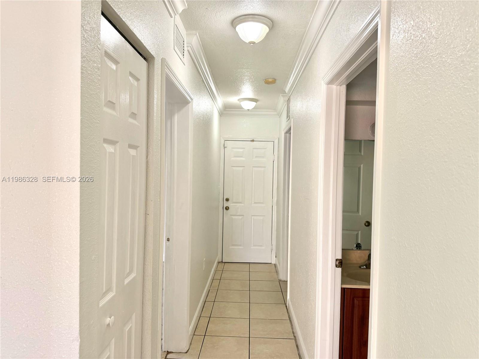 ALEXANDRIA ESTATES SUBDIV - Residential Lease