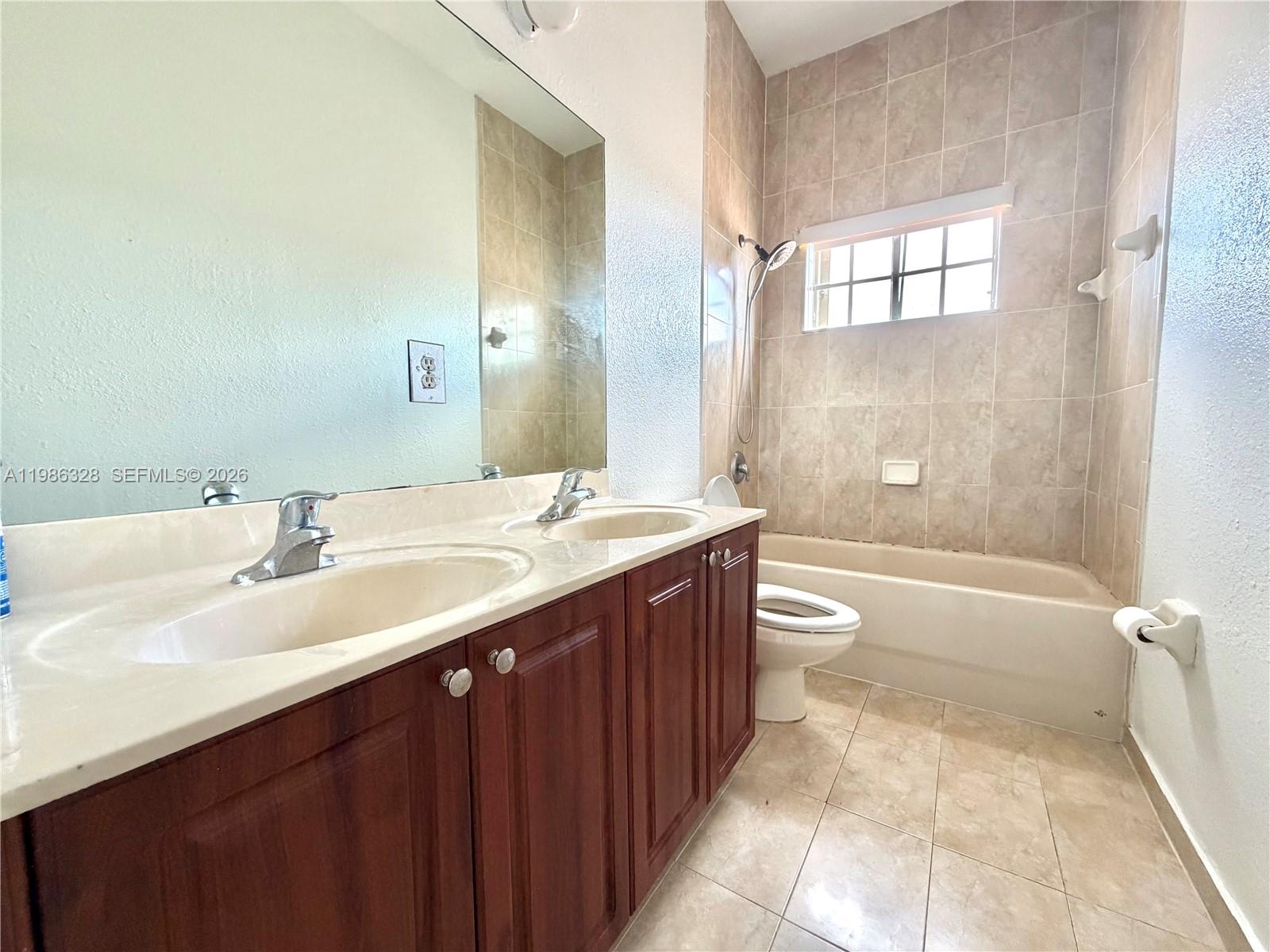 ALEXANDRIA ESTATES SUBDIV - Residential Lease