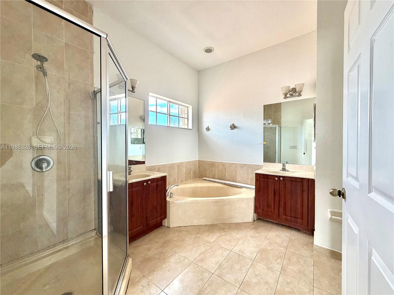 ALEXANDRIA ESTATES SUBDIV - Residential Lease