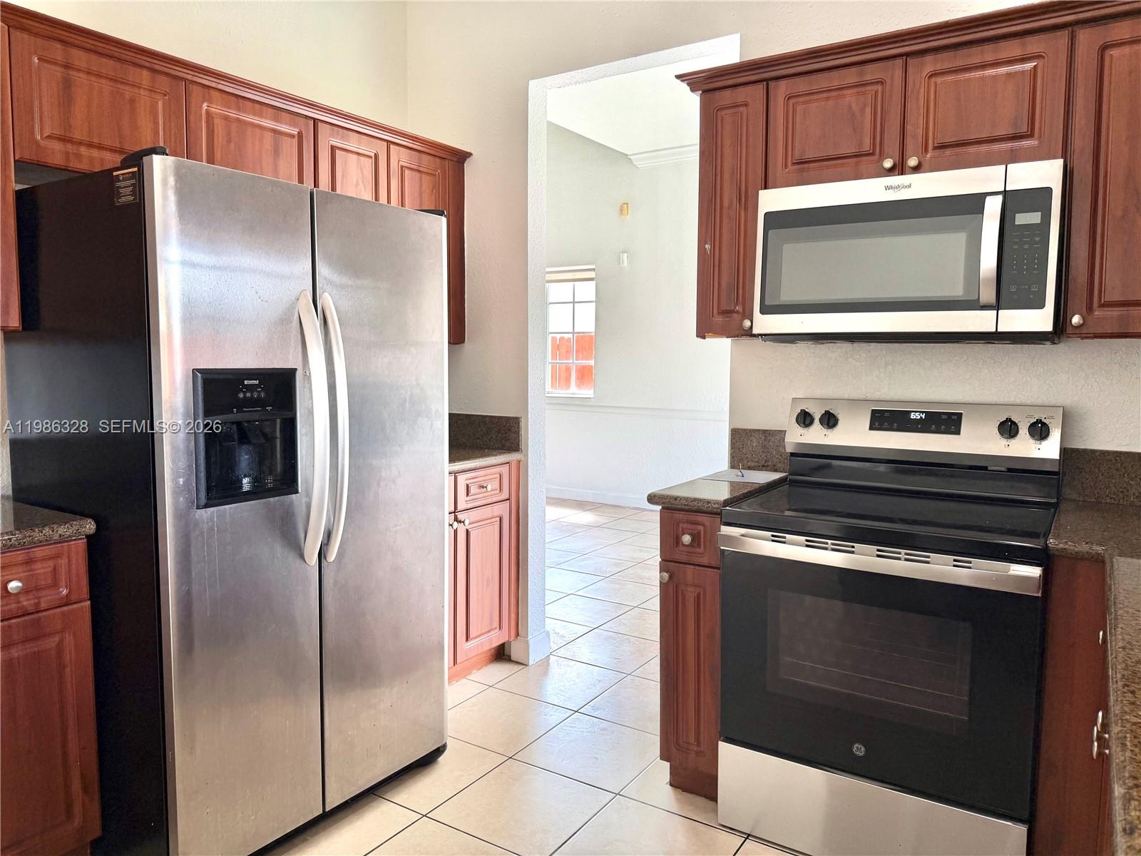 ALEXANDRIA ESTATES SUBDIV - Residential Lease