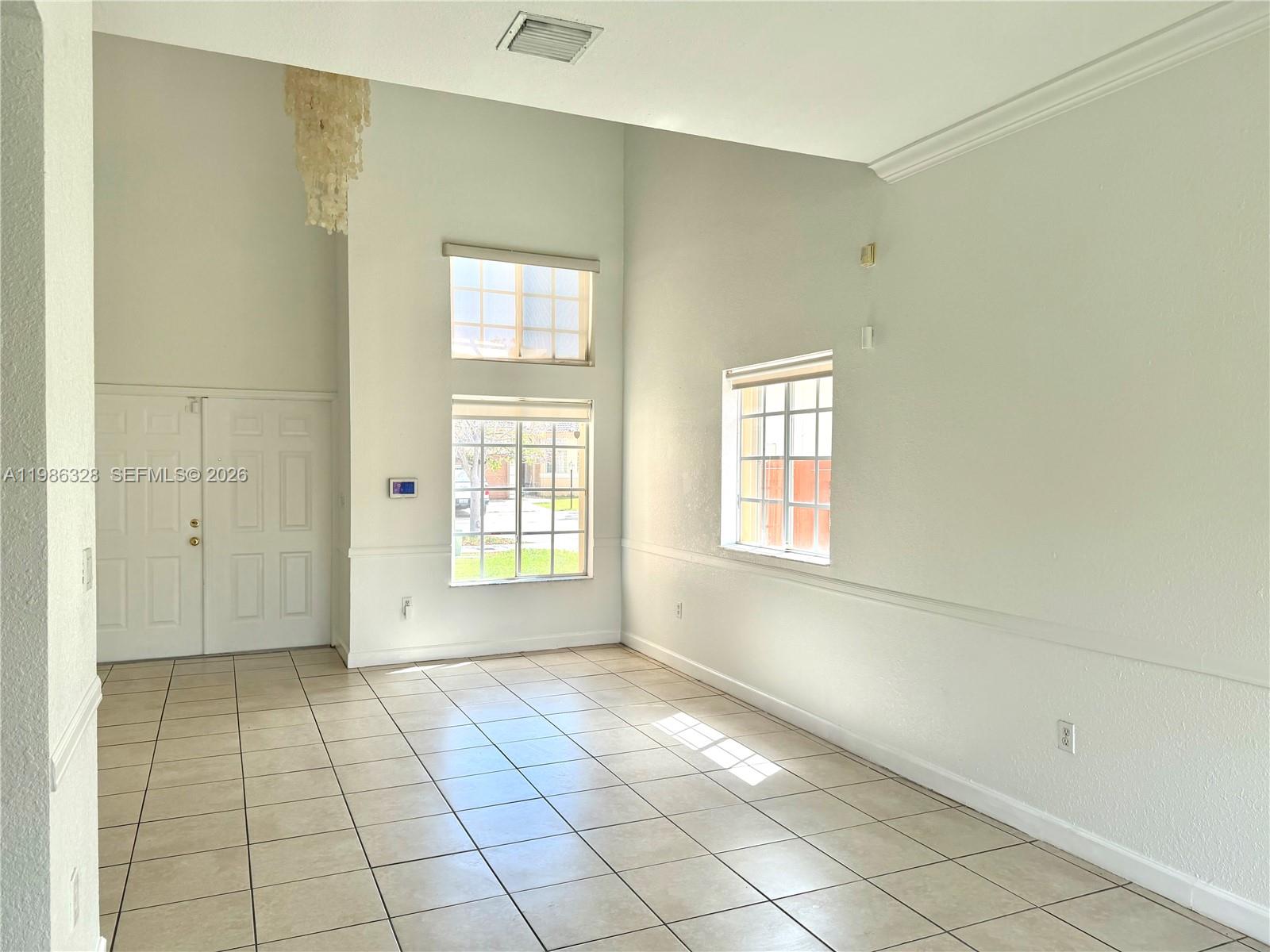 ALEXANDRIA ESTATES SUBDIV - Residential Lease