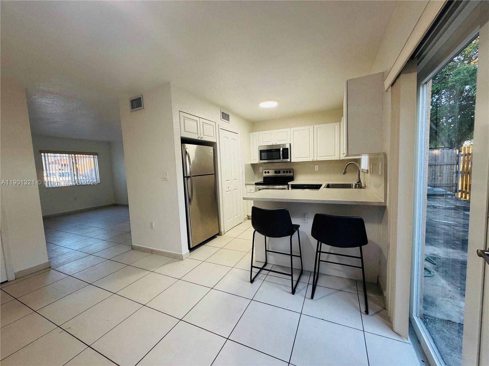 BELLEVIEW VILLAS CONDO NO - Residential Lease