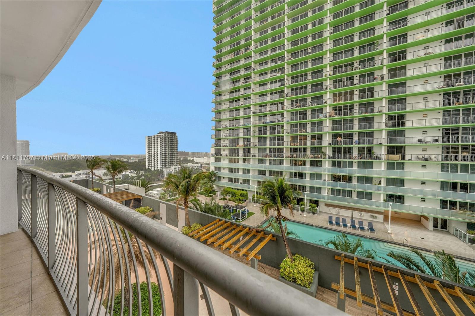 OPERA TOWER CONDO - Residential