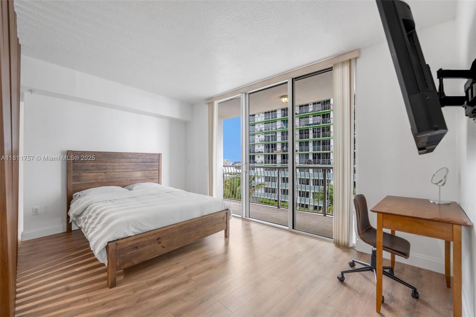 OPERA TOWER CONDO - Residential