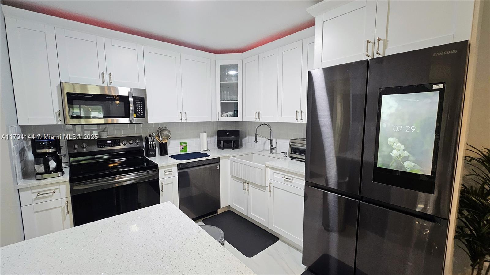 5680 SW 3rd 103