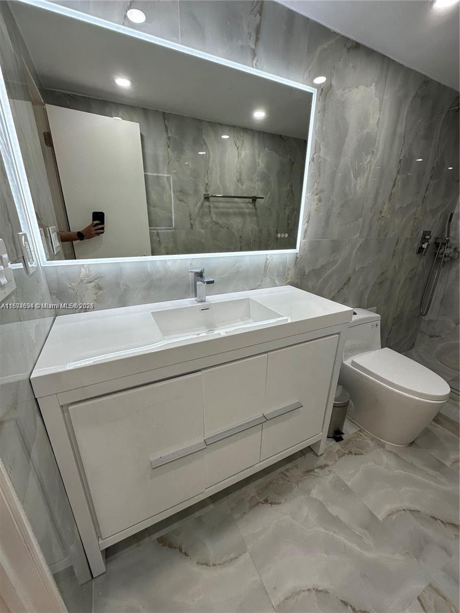 HEMISPHERES CONDO - Residential