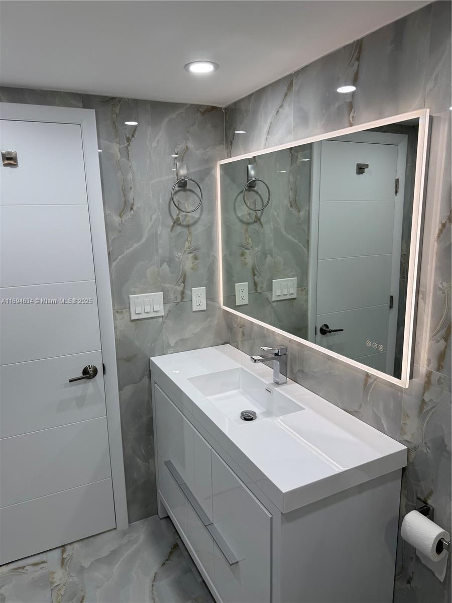 HEMISPHERES CONDO - Residential