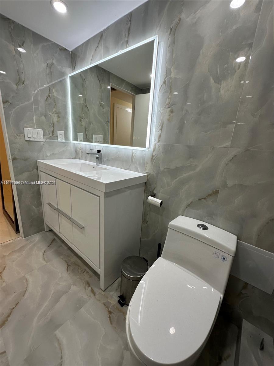 HEMISPHERES CONDO - Residential