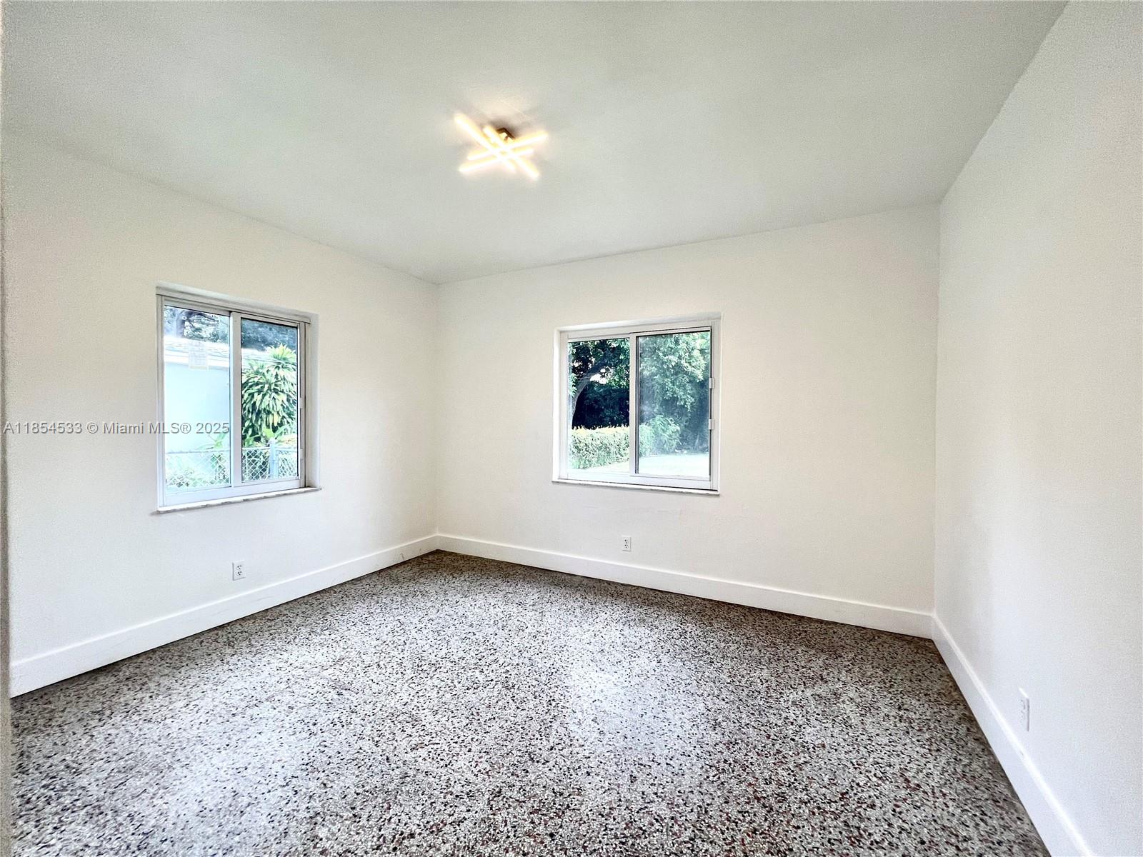 RICHARDS MIAMI SHORES - Residential Income