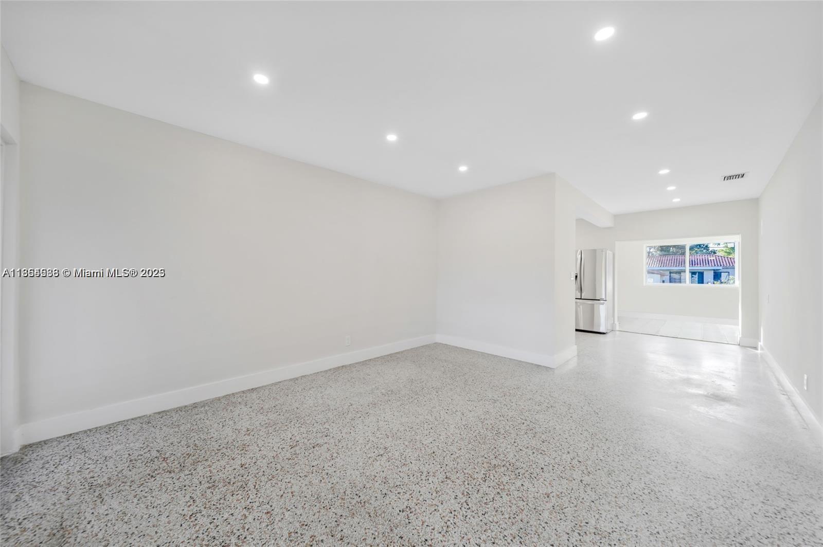 RICHARDS MIAMI SHORES - Residential Income