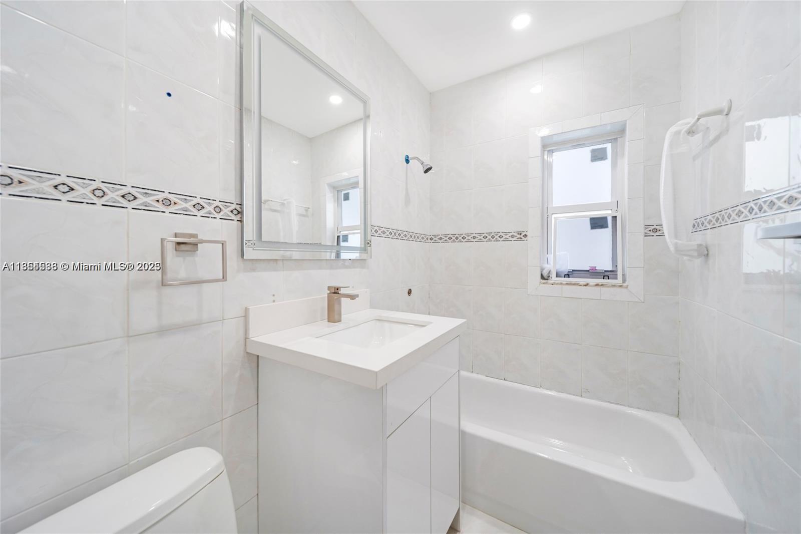 RICHARDS MIAMI SHORES - Residential Income