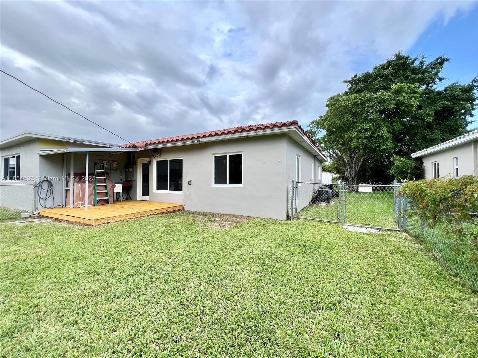 RICHARDS MIAMI SHORES - Residential Income