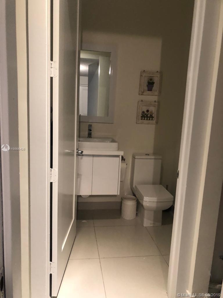 LANDMARK AT DORAL - Residential